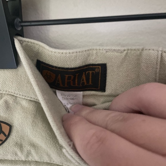Ariat Tan Woman's Breeches Size 26 - Picture 5 of 10